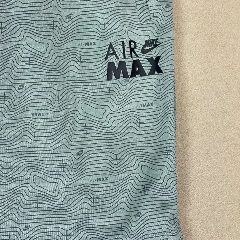 Nike Air‎ Max Mens XXL Taper Leg Regular Length All Over Print Shorts Green